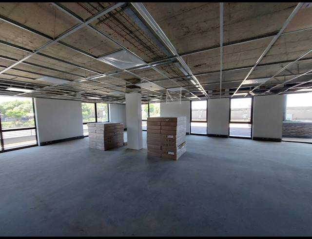 672M² OFFICE TO LET IN VORNA VALLEY